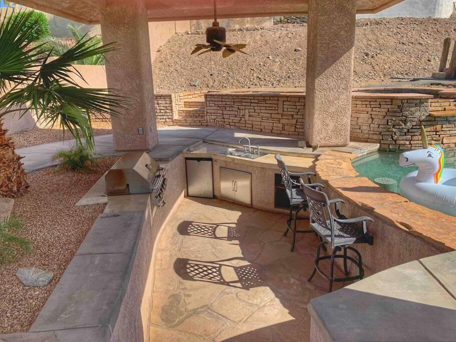 Ultimate Backyard-Pool/Spa. Slide. Lakeview. Ball مدينة ليك هافاسو المظهر الخارجي الصورة
